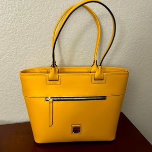Dooney & Bourke Purse